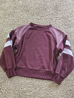 American Eagle Burgundy Plush Fleece Pullover